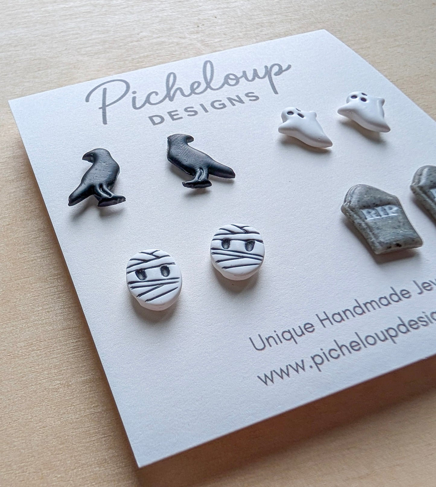 Haunted Night Stud Set